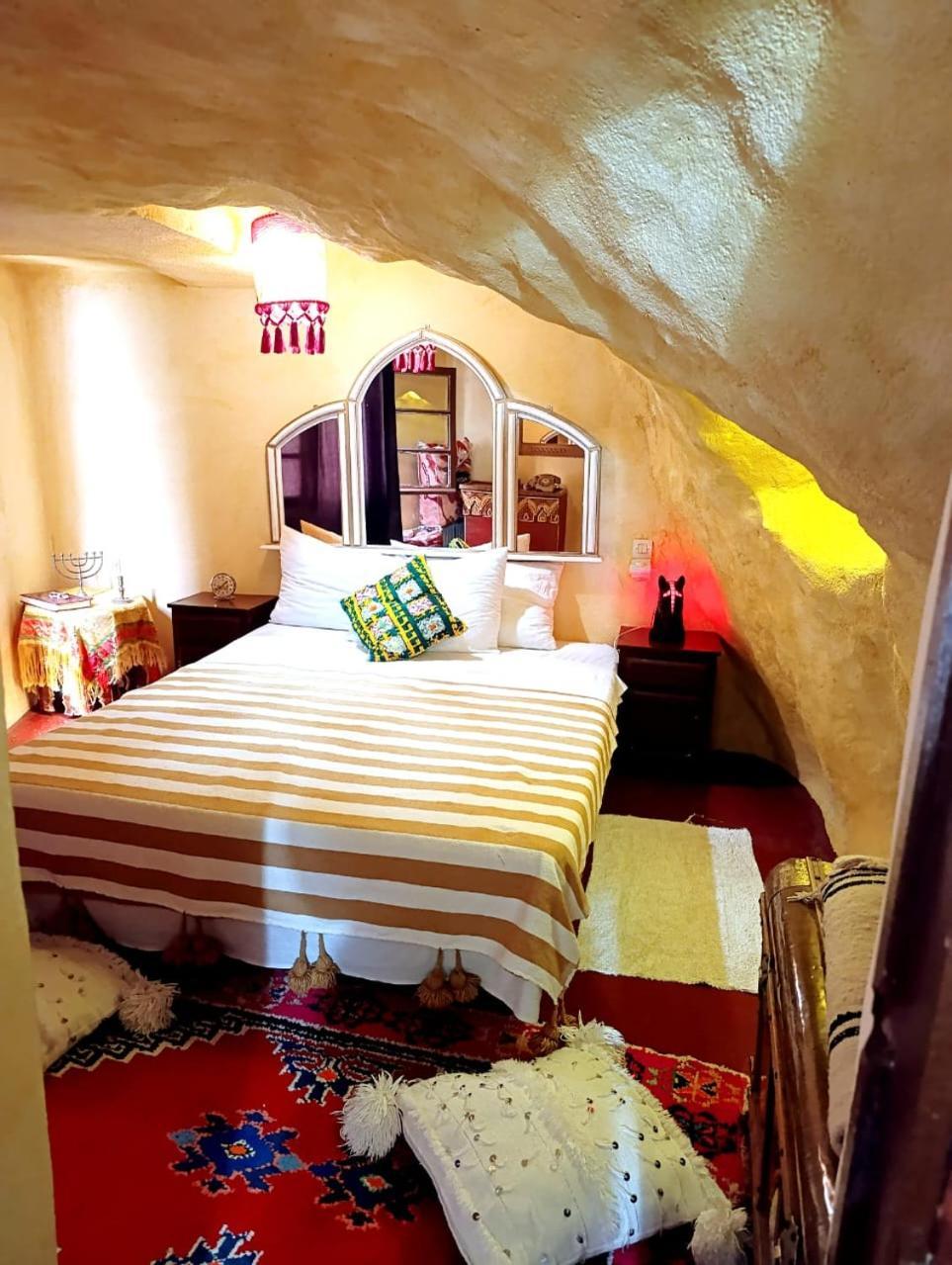 Grotte Thami Aparthotel Bhalil Kültér fotó